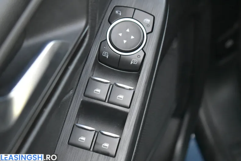Ford Kuga din 2023 cu 34.437 km - oferta FOR248970 - foto 13