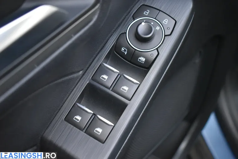 Ford Kuga din 2023 cu 66.048 km - oferta FOR248973 - foto 12