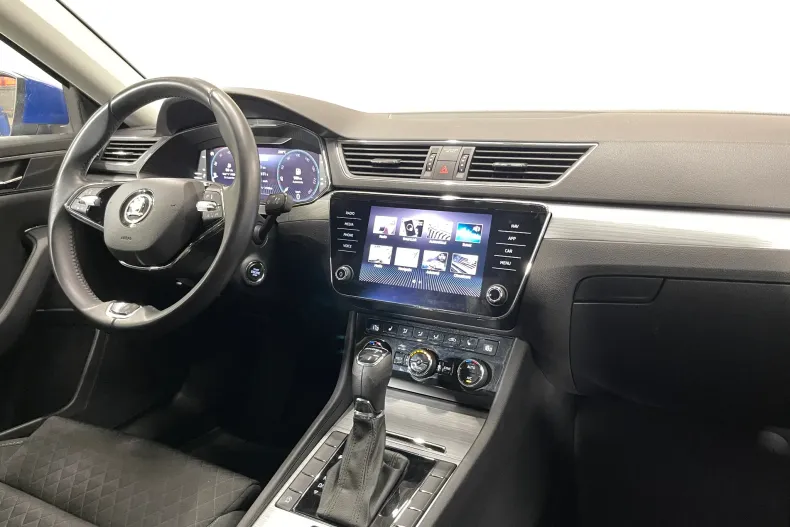 Skoda Superb din 2023 cu 46.241 km - oferta SKO248979 - foto 8