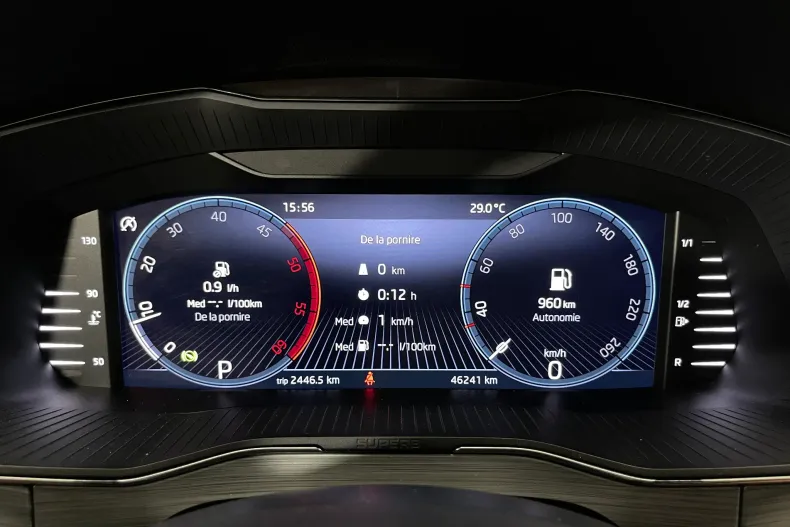 Skoda Superb din 2023 cu 46.241 km - oferta SKO248979 - foto 24