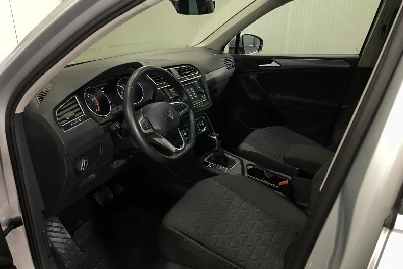 Volkswagen Tiguan din 2022 cu 52.016 km - oferta VOL248980 - foto 5