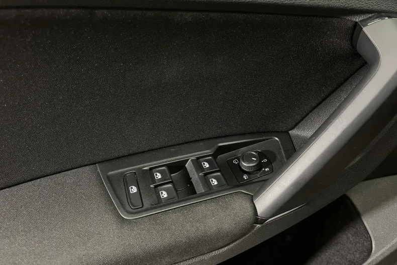 Volkswagen Tiguan din 2022 cu 52.016 km - oferta VOL248980 - foto 20