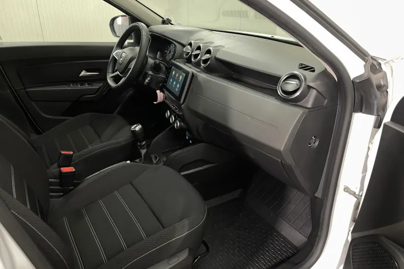 Dacia Duster din 2023 cu 67.914 km - oferta DAC248982 - foto 9