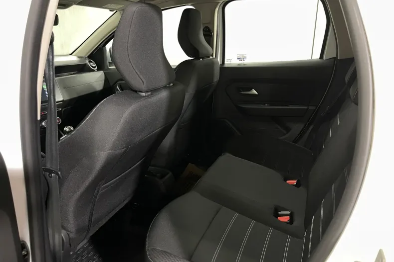 Dacia Duster din 2023 cu 67.914 km - oferta DAC248982 - foto 11