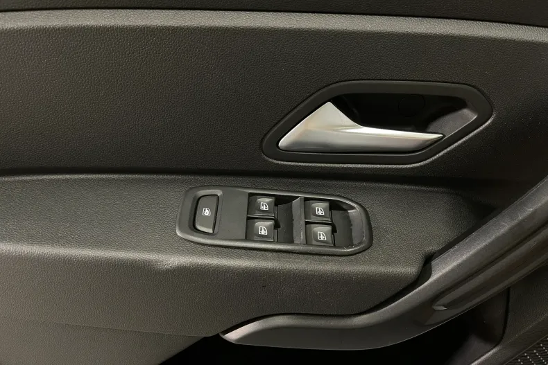 Dacia Duster din 2023 cu 67.914 km - oferta DAC248982 - foto 17