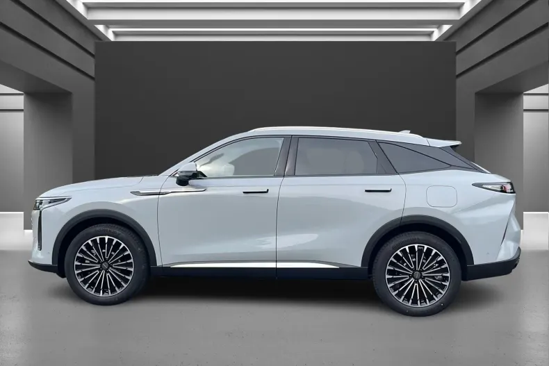 Omoda 9 din 2026 cu 50 km - oferta OMO248991 - foto 2