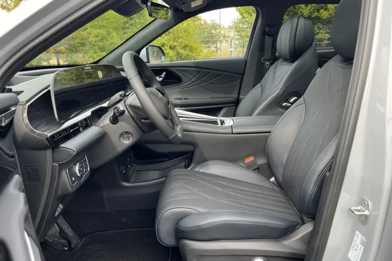 Omoda 9 din 2026 cu 50 km - oferta OMO248991 - foto 5