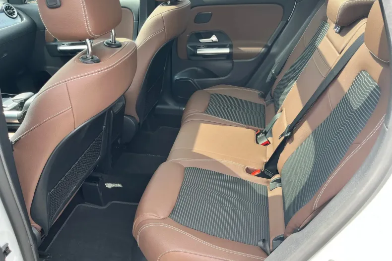Mercedes-Benz GLA din 2021 cu 26.461 km - oferta MER248997 - foto 10