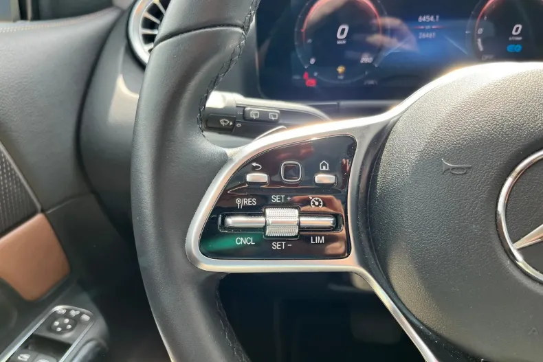 Mercedes-Benz GLA din 2021 cu 26.461 km - oferta MER248997 - foto 17
