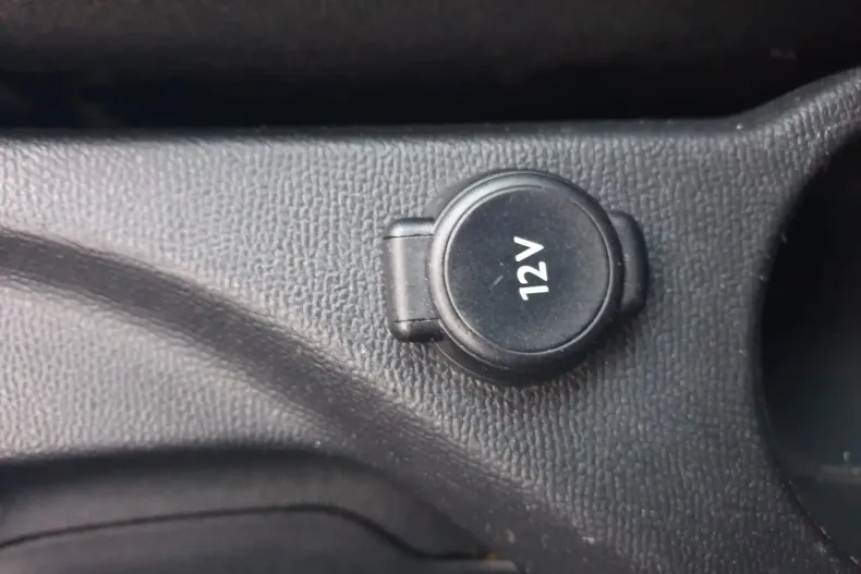 Peugeot 2008 din 2020 cu 89.575 km - oferta PEU249003 - foto 24