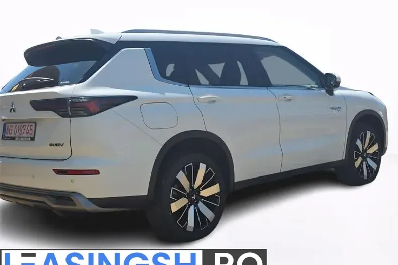 Mitsubishi Outlander din 2025 cu 10 km - oferta MIT249017 - foto 5