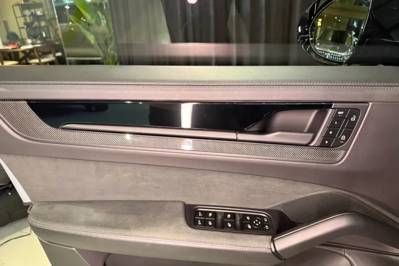 Porsche Cayenne din 2024 cu 35.000 km - oferta POR249019 - foto 16