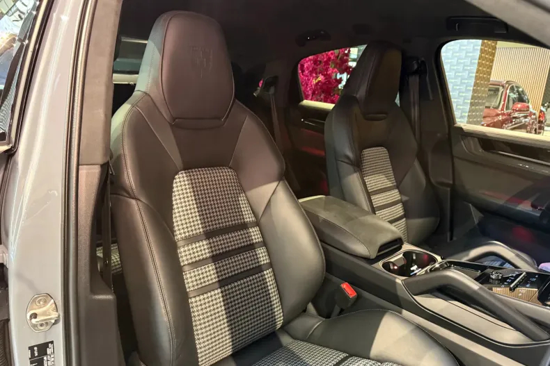 Porsche Cayenne din 2024 cu 35.000 km - oferta POR249019 - foto 32