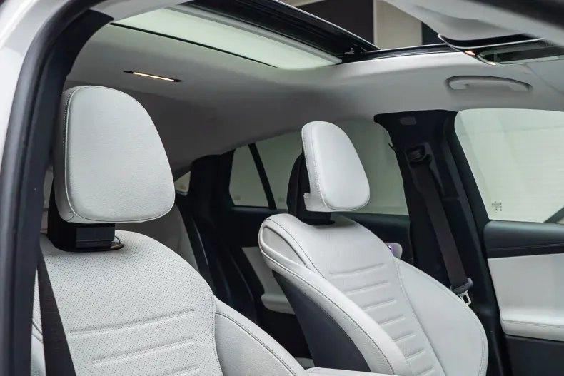 Mercedes-Benz GLC 300 (Clasa GLC) din 2024 cu 48.200 km - oferta MER249020 - foto 6