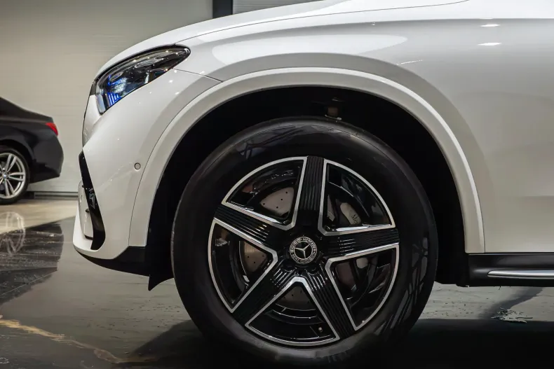 Mercedes-Benz GLC 300 (Clasa GLC) din 2024 cu 48.200 km - oferta MER249020 - foto 33