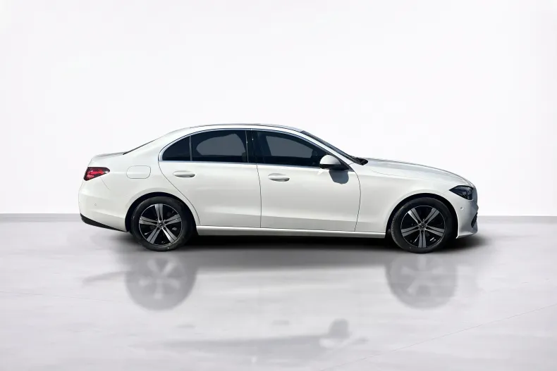 Mercedes-Benz C din 2025 cu 5.441 km - oferta MER249026 - foto 6