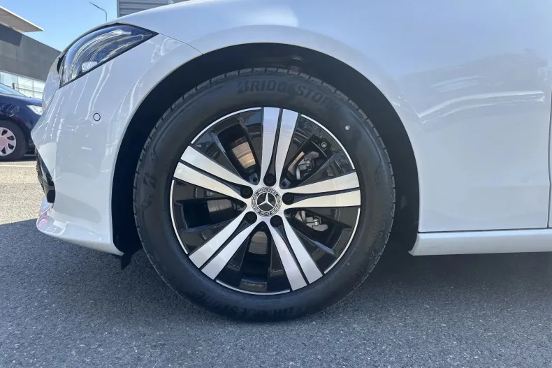 Mercedes-Benz C din 2025 cu 5.441 km - oferta MER249026 - foto 13