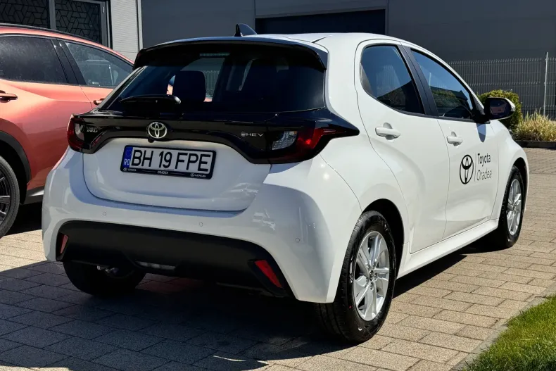 Toyota Yaris din 2026 cu 1.069 km - oferta TOY249027 - foto 7