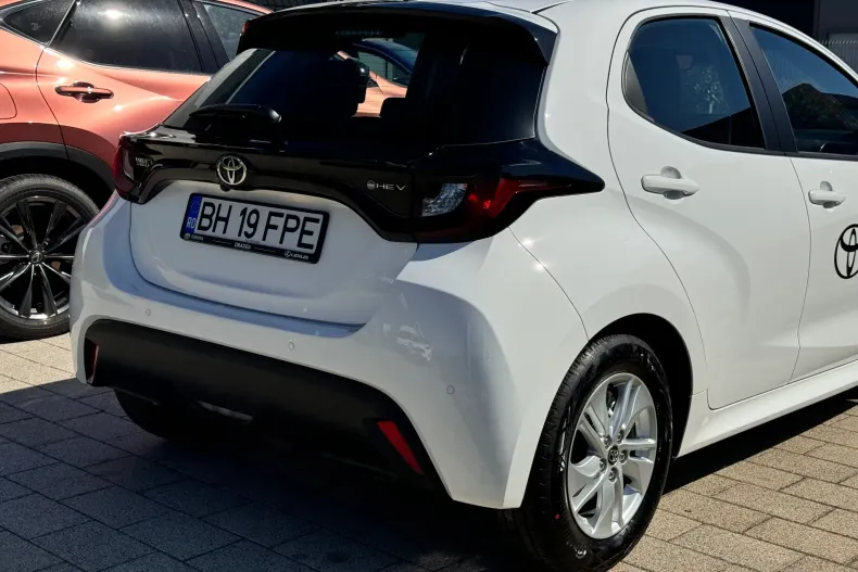 Toyota Yaris din 2026 cu 1.069 km - oferta TOY249027 - foto 10