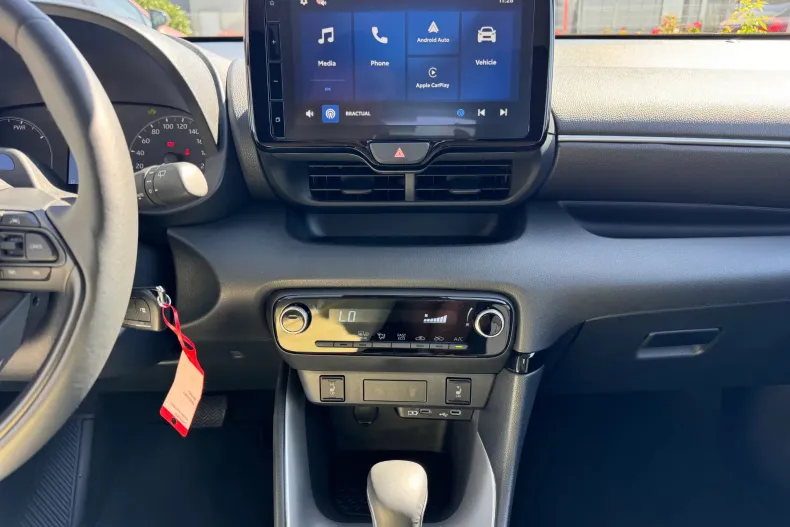 Toyota Yaris din 2026 cu 1.069 km - oferta TOY249027 - foto 15