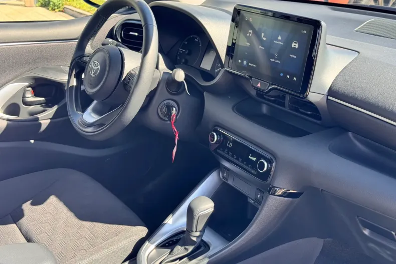 Toyota Yaris din 2026 cu 1.069 km - oferta TOY249027 - foto 21