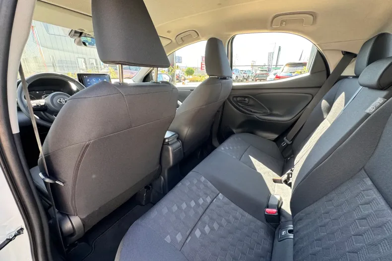 Toyota Yaris din 2026 cu 1.069 km - oferta TOY249027 - foto 27