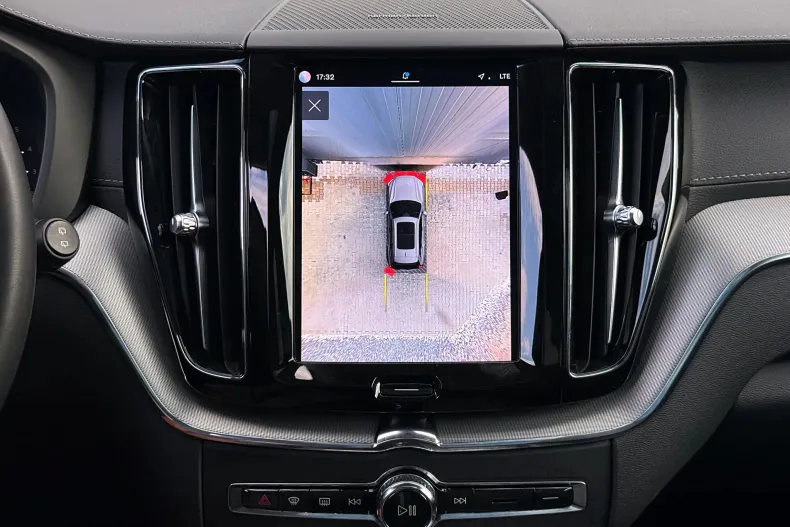 Volvo XC60 din 2023 cu 166.900 km - oferta VOL249028 - foto 7