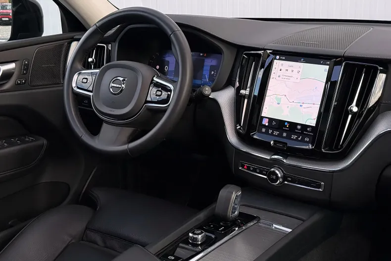 Volvo XC60 din 2023 cu 166.900 km - oferta VOL249028 - foto 19