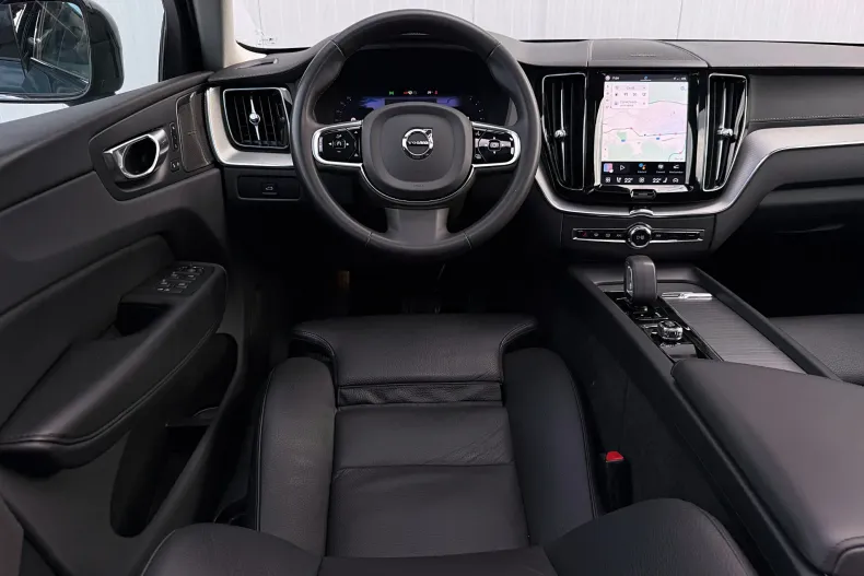 Volvo XC60 din 2023 cu 166.900 km - oferta VOL249028 - foto 20