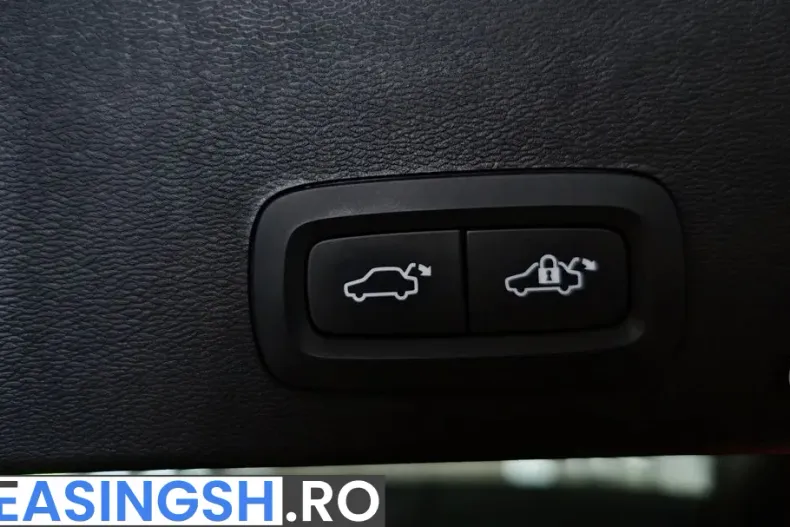 Volvo XC40 din 2021 cu 142.545 km - oferta VOL249032 - foto 15