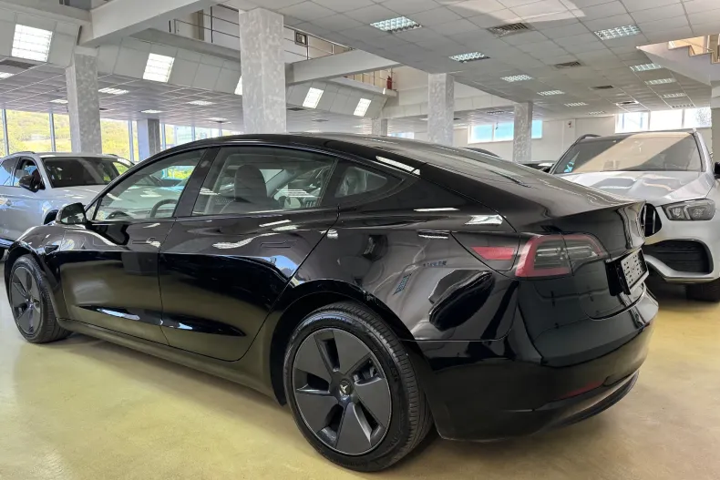 Tesla Model 3 din 2023 cu 73.600 km - oferta TES249047 - foto 11