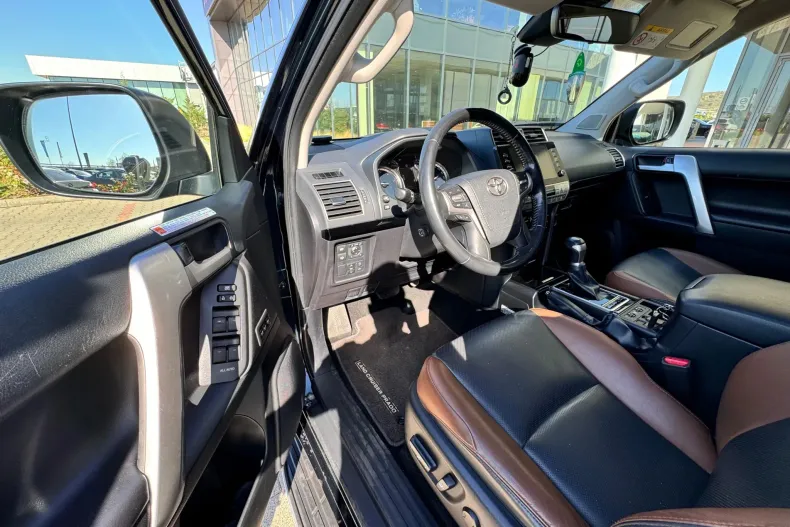 Toyota Land Cruiser din 2022 cu 118.300 km - oferta TOY249048 - foto 13