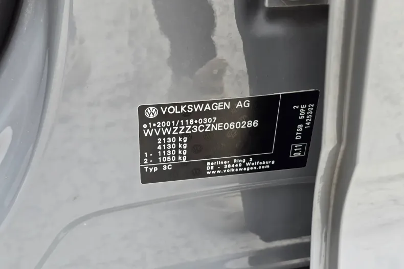 Volkswagen Passat din 2022 cu 51.420 km - oferta VOL249049 - foto 9