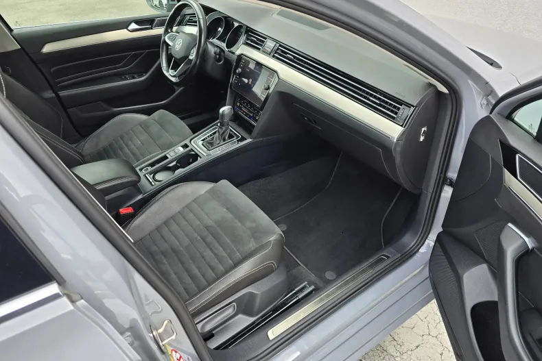 Volkswagen Passat din 2022 cu 51.420 km - oferta VOL249049 - foto 23