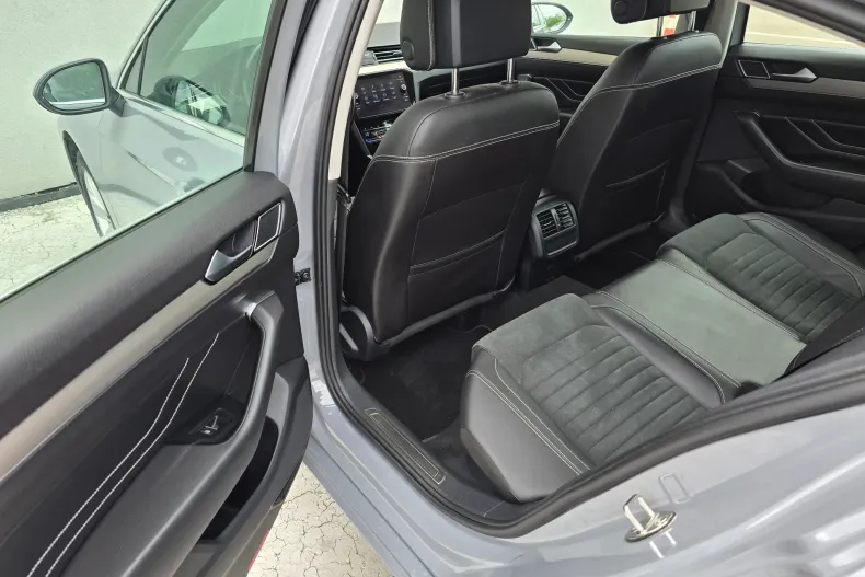 Volkswagen Passat din 2022 cu 51.420 km - oferta VOL249049 - foto 25