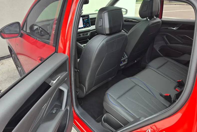 Volkswagen Tiguan din 2024 cu 2.329 km - oferta VOL249050 - foto 38