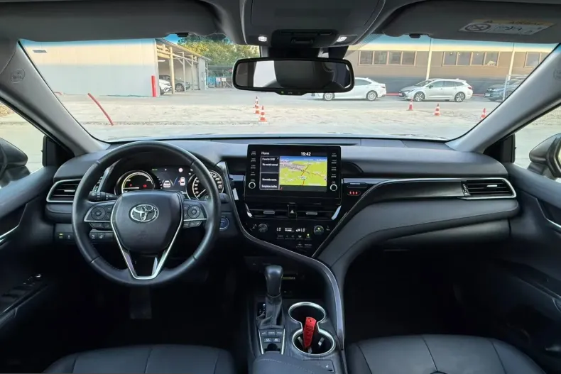 Toyota Camry din 2023 cu 40.656 km - oferta TOY249051 - foto 15
