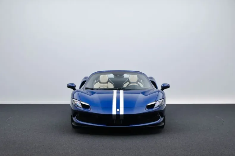 Ferrari 296 GTS din 2025 cu 4.300 km - oferta FER249066 - foto 3