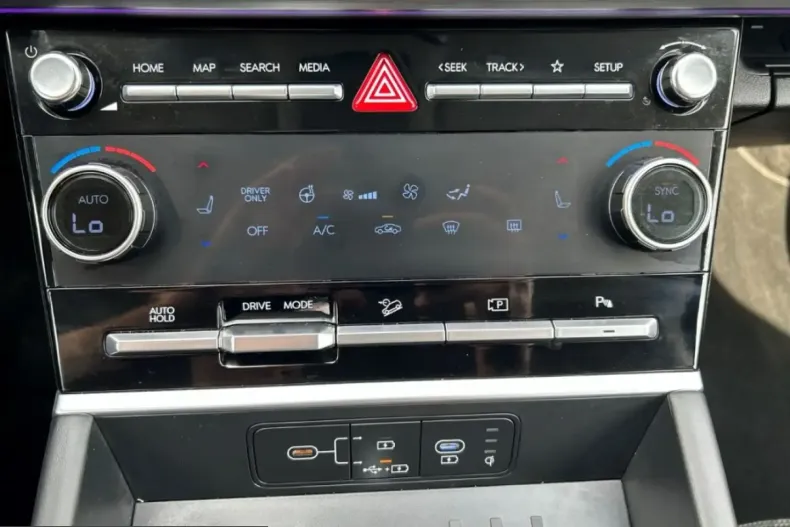 Hyundai Santa Fe din 2025 cu 10.143 km - oferta HYU249070 - foto 24