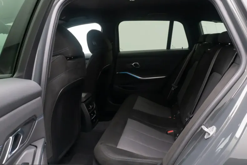 BMW 320 (Seria 3) din 2024 cu 43.188 km - oferta BMW249077 - foto 25