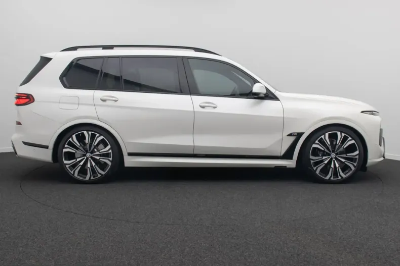 BMW X7 (Seria X) din 2022 cu 95.987 km - oferta BMW249078 - foto 4