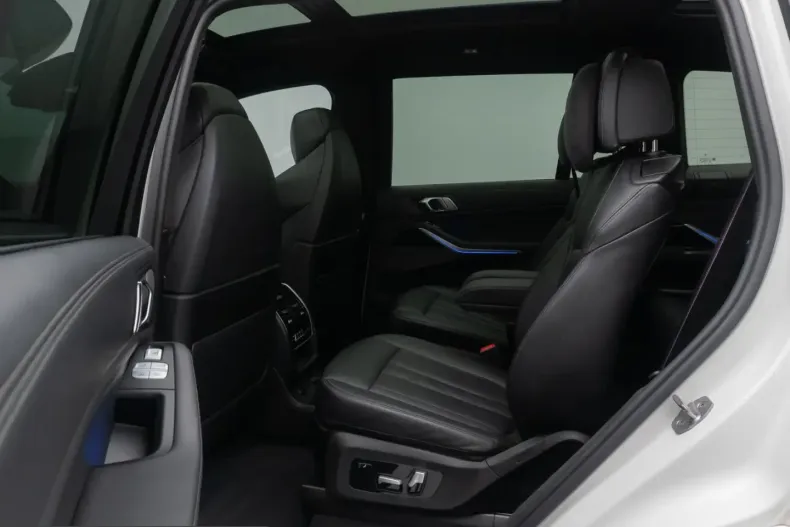 BMW X7 (Seria X) din 2022 cu 95.987 km - oferta BMW249078 - foto 24