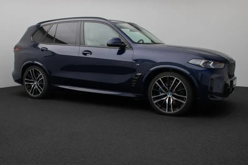 BMW X5 (Seria X) din 2023 cu 43.650 km - oferta BMW249082 - foto 3