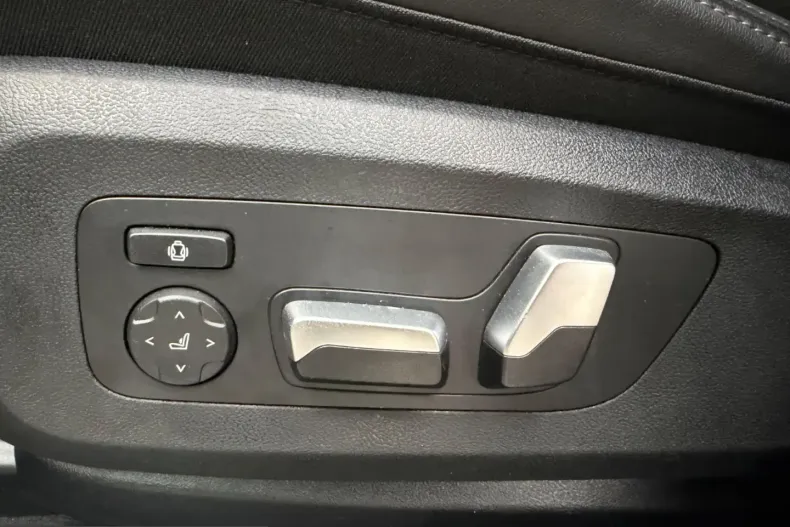 BMW X6 (Seria X) din 2025 cu 19.900 km - oferta BMW249084 - foto 29