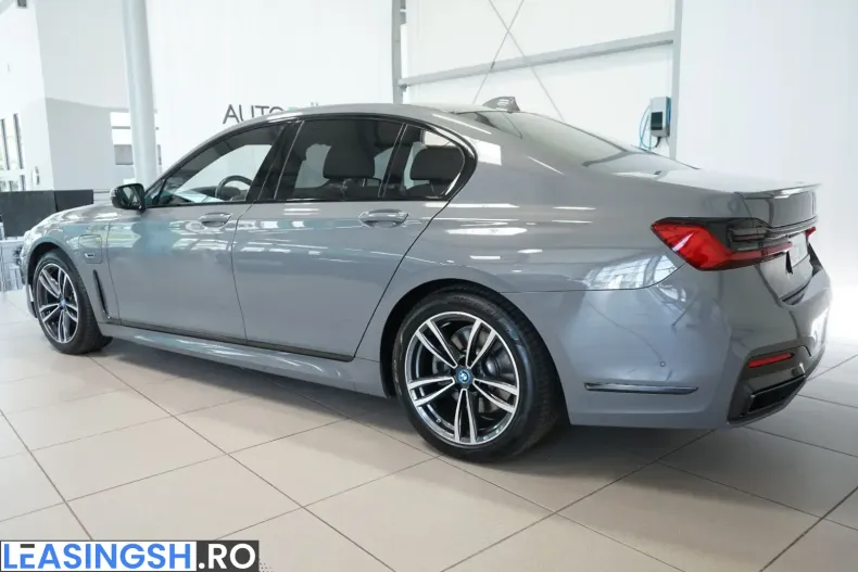 BMW 745 (Seria 7) din 2022 cu 50.500 km - oferta BMW249085 - foto 3