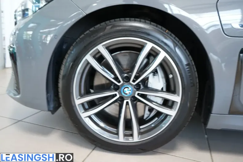 BMW 745 (Seria 7) din 2022 cu 50.500 km - oferta BMW249085 - foto 8