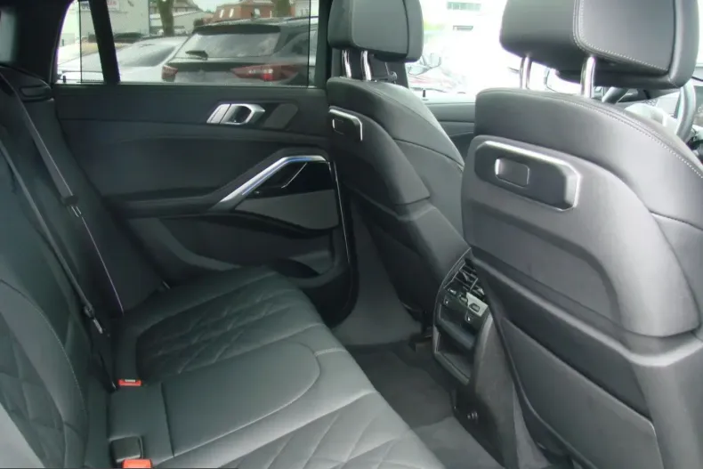 BMW X6 (Seria X) din 2025 cu 16.652 km - oferta BMW249088 - foto 19