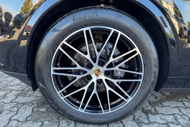 Porsche Cayenne din 2024 cu 23.834 km - oferta POR249090 - foto 6