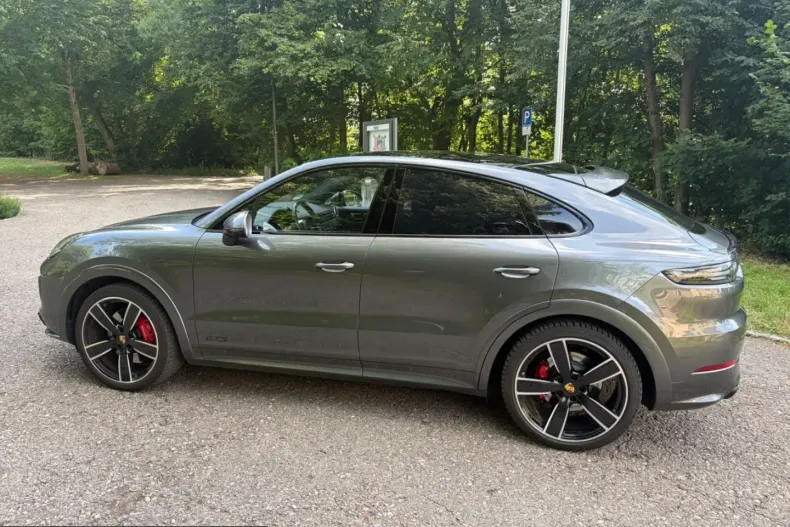 Porsche Cayenne din 2023 cu 64.200 km - oferta POR249091 - foto 4