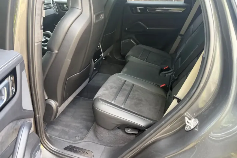Porsche Cayenne din 2023 cu 64.200 km - oferta POR249091 - foto 19